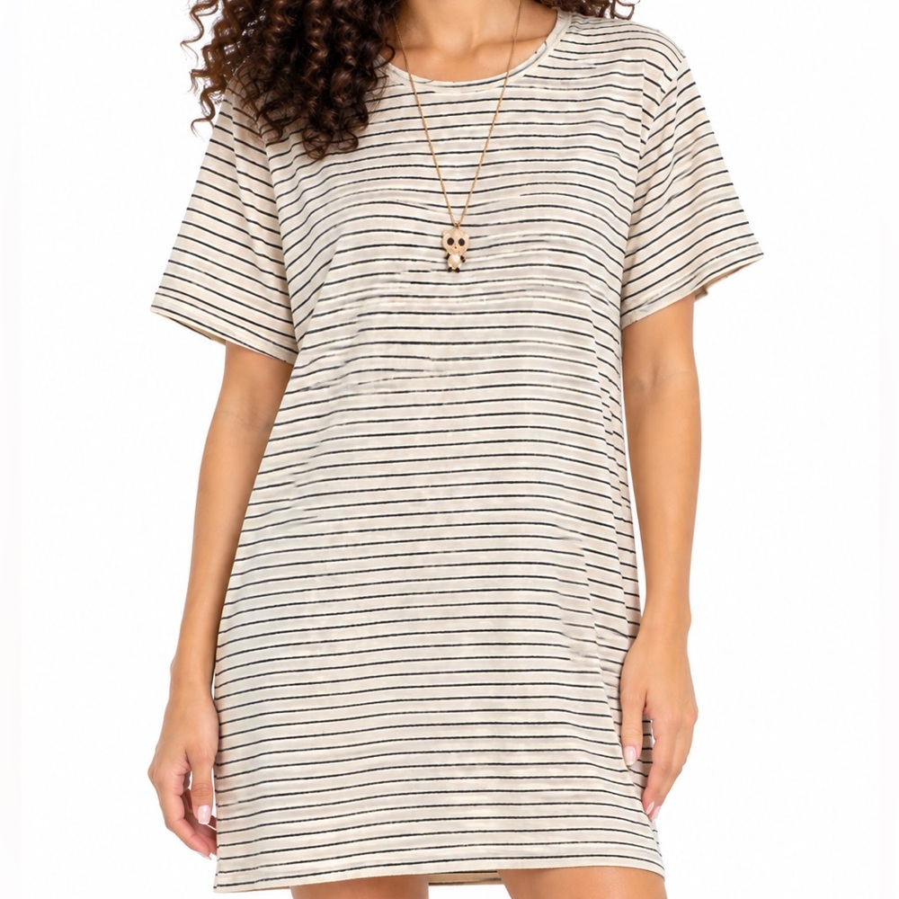Buffalo David Bitton Casual Black and White Crew Neck Dress